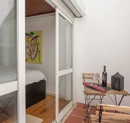 Old Town Alfama Apartment *