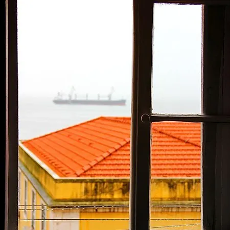 Old Town Alfama Apartment Lisbon